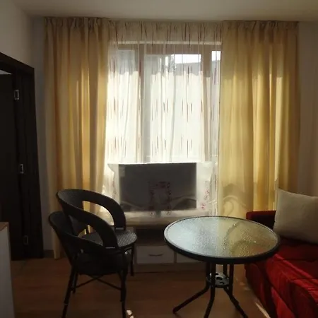 Studio In Astoria سفيتي فلاس