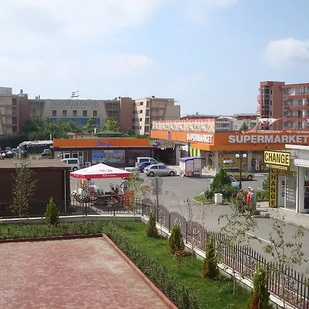 Studio In Astoria * سفيتي فلاس