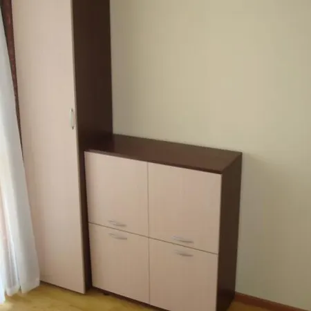 Studio In Astoria شقة *